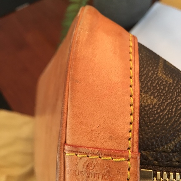 Louis Vuitton Alma Monogram Satchel w/ lock & keys - Picture 5 of 8